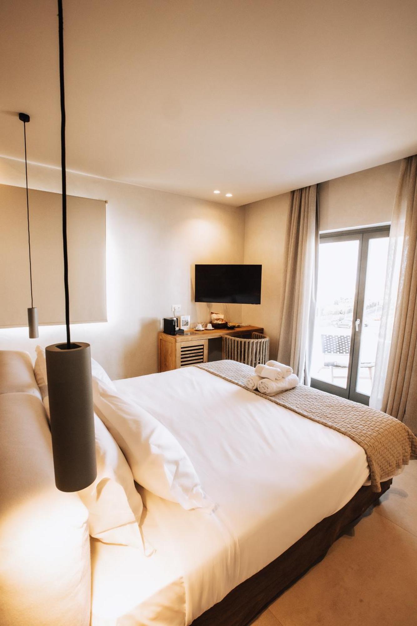Aerostay Mykonos Mykonos Town ภายนอก รูปภาพ